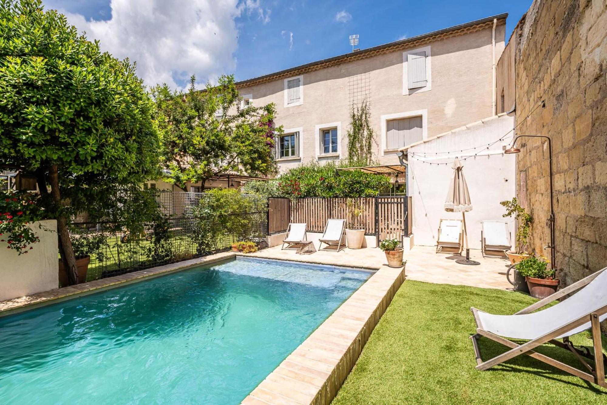 Maison 1634 - Climatisation, Piscine, Parking, Centre Ville, Petit-Dejeuner Compris Pézenas Esterno foto